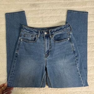 AMERICAN EAGLE MOM JEANS (stretch) US 2